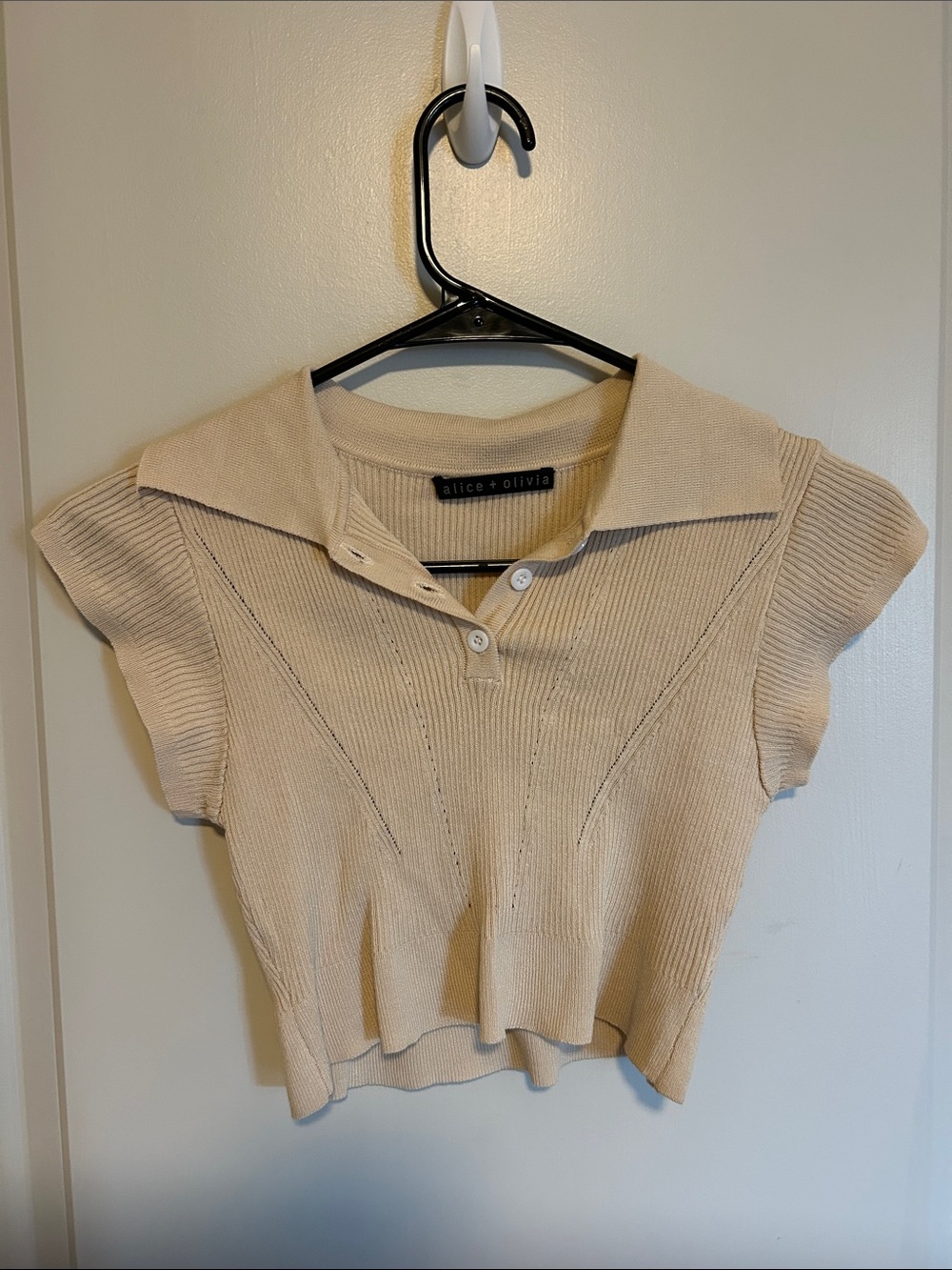 Alice + Olivia Beige Short-Sleeve Ribbed Polo Crop Top small NWOT